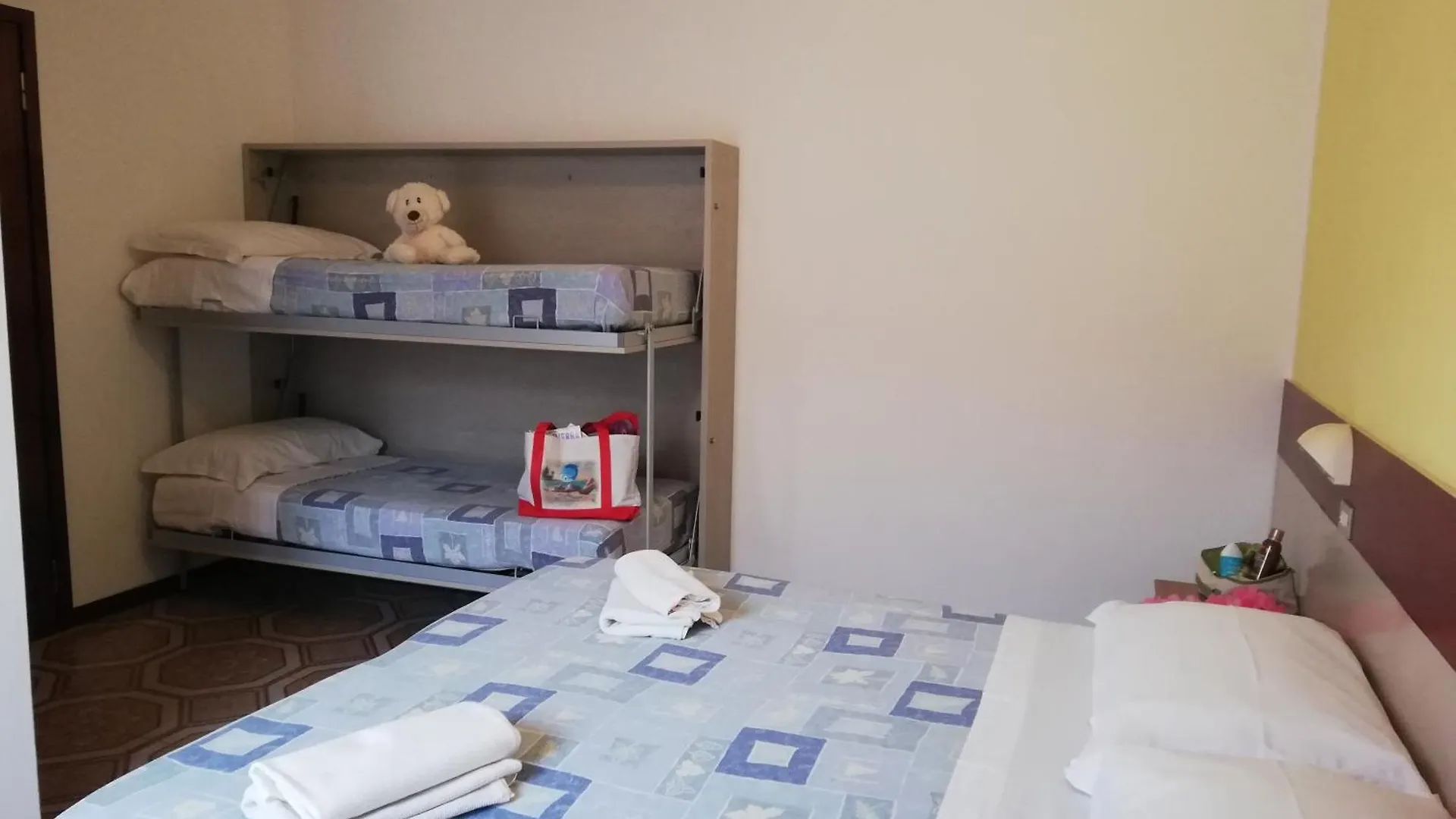 Hotel Cesari Rimini